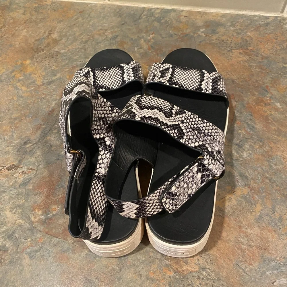 VINCE Womens Westport Snake Print Platform Sandals Size 9 EUC